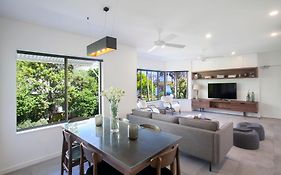 3 Aarons Villa